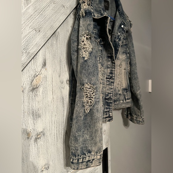 Dazl distressed jean jacket Y2K make sure you read - Picture 3 of 4